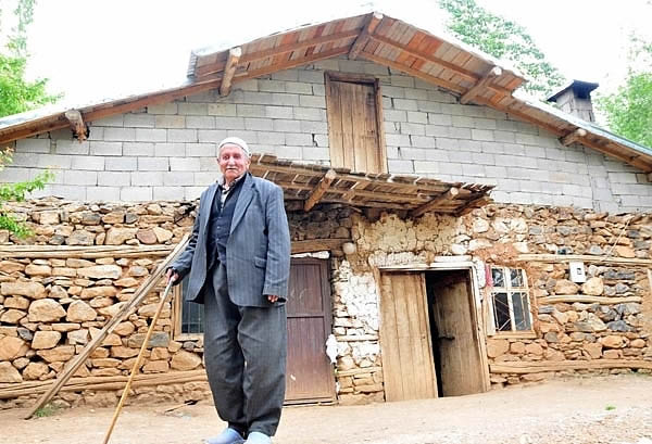 85 yaşında ikiz çocuk sahibi oldu